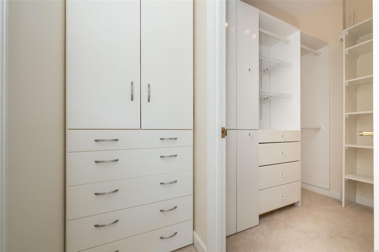 816 S Hanley Road Unit: 4D