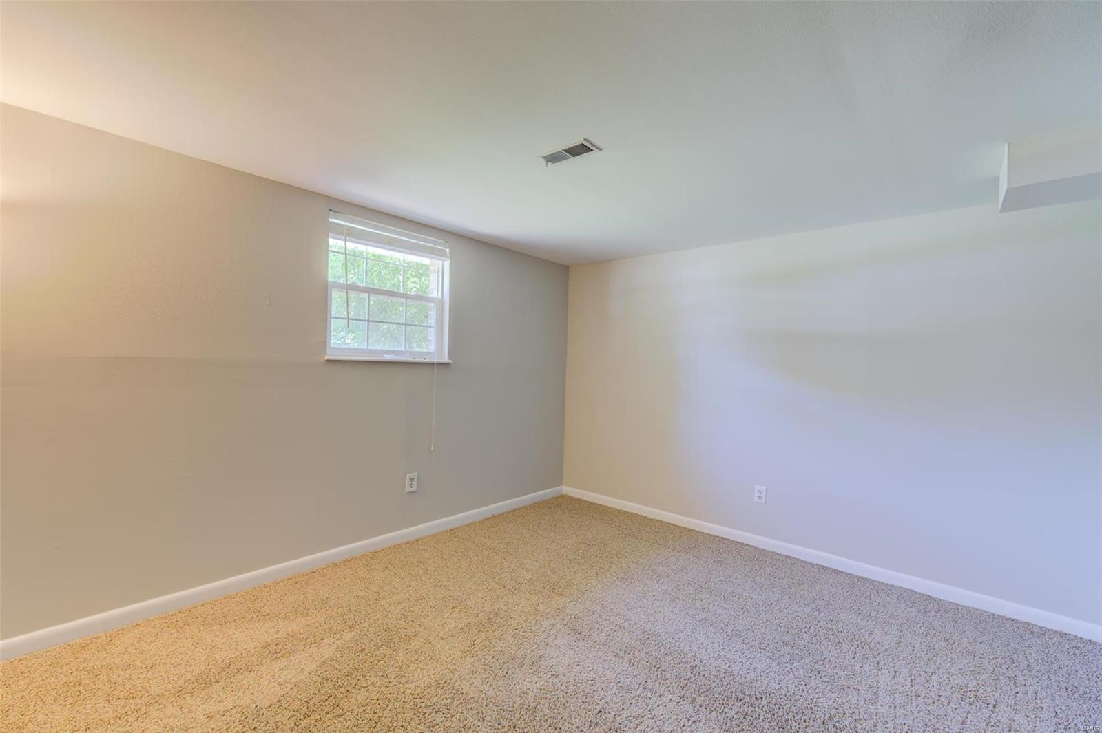 10 Tracy Drive