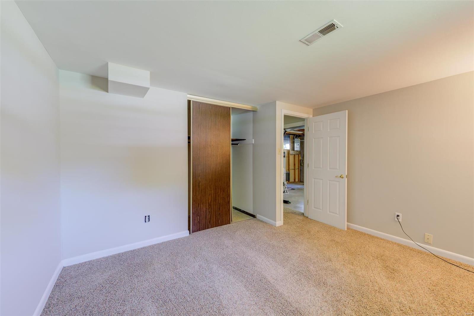 10 Tracy Drive