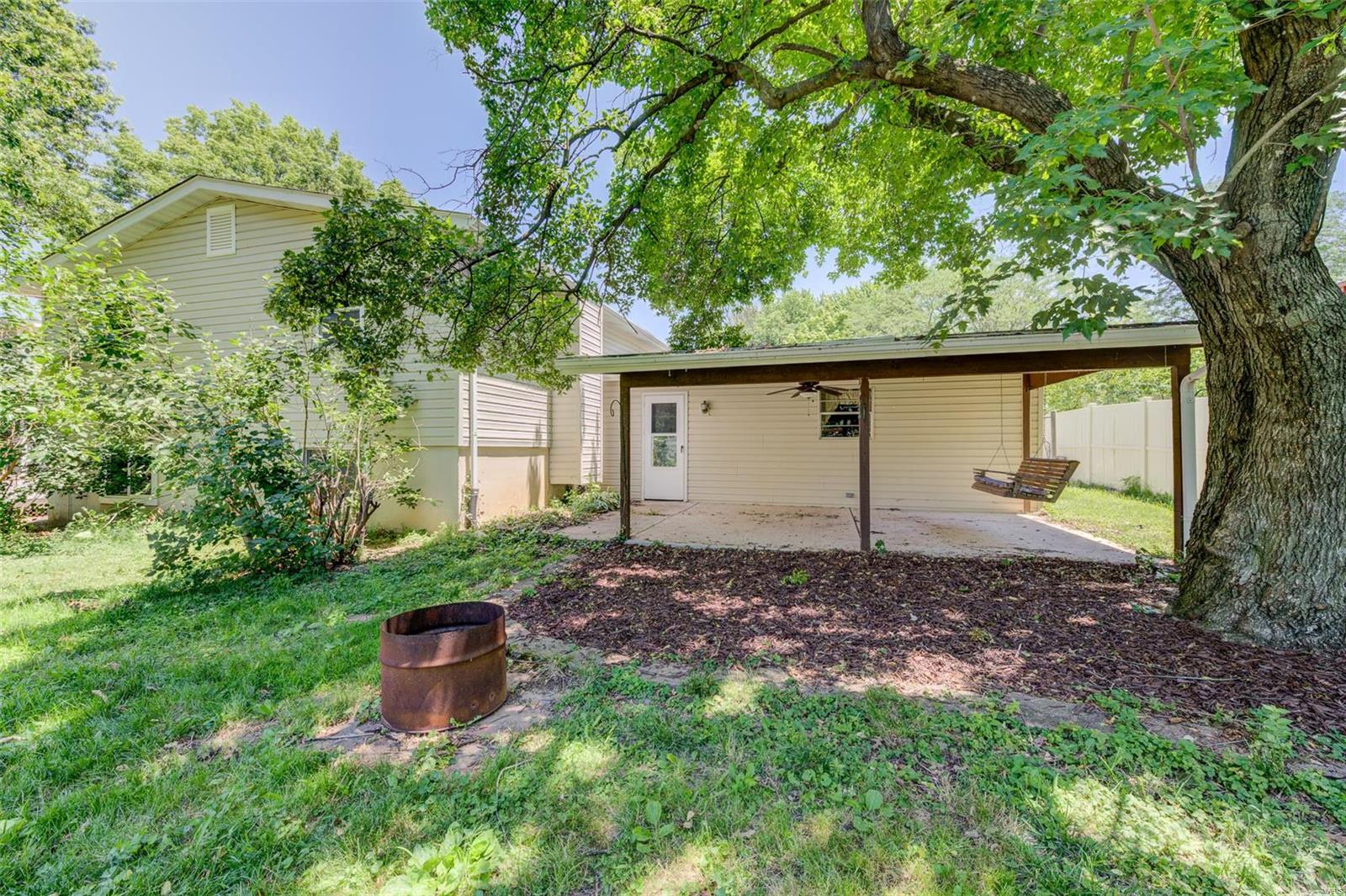 10 Tracy Drive