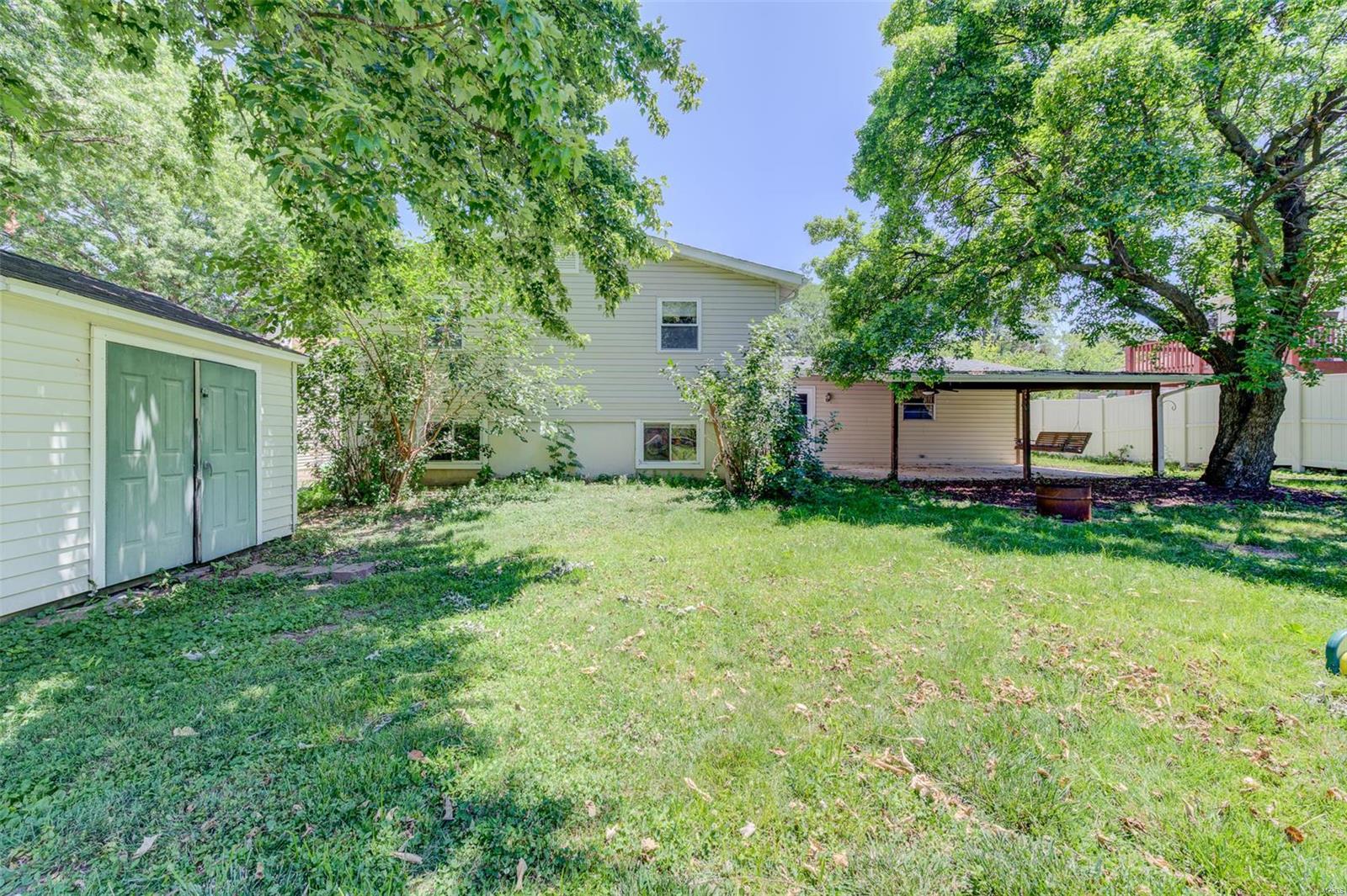 10 Tracy Drive