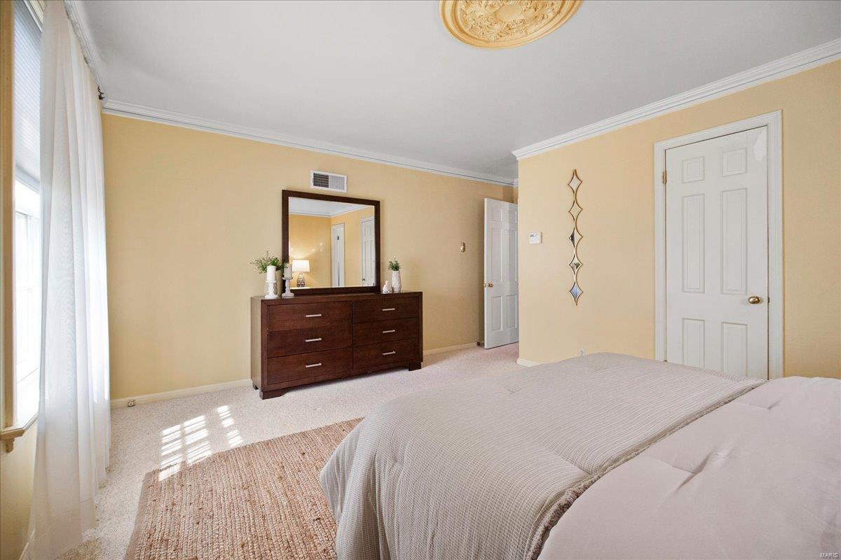 881 Alanson Drive