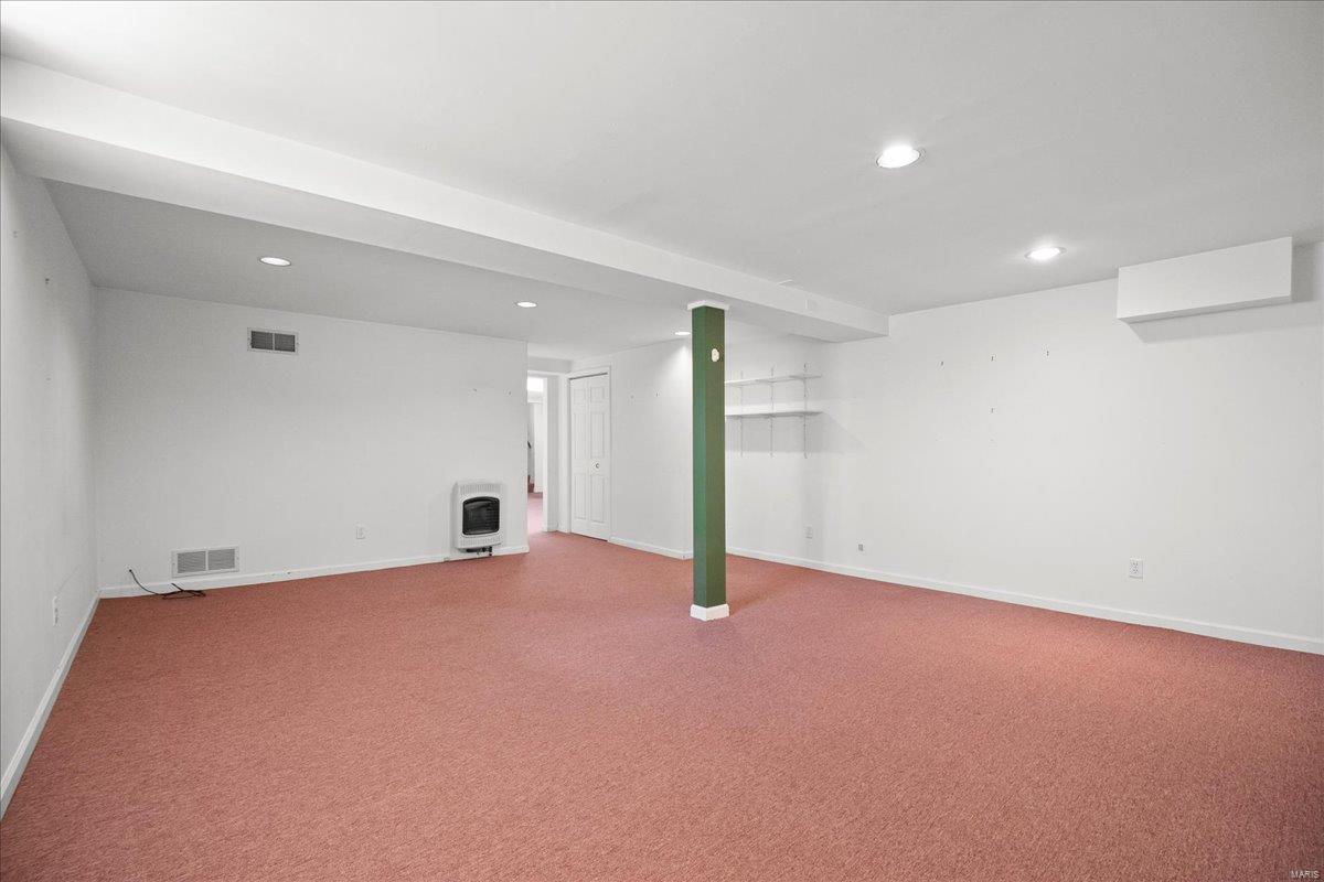 881 Alanson Drive