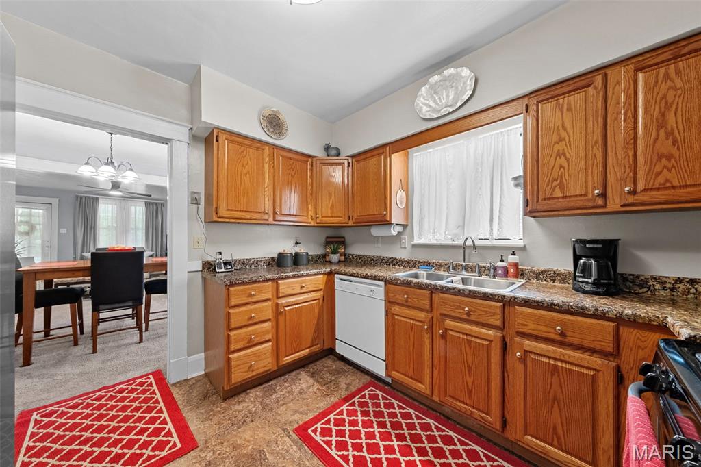 1035 Tuxedo Boulevard