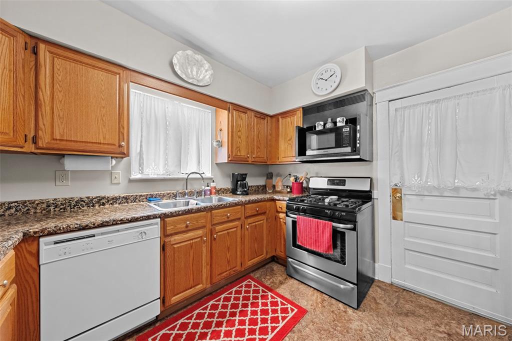1035 Tuxedo Boulevard