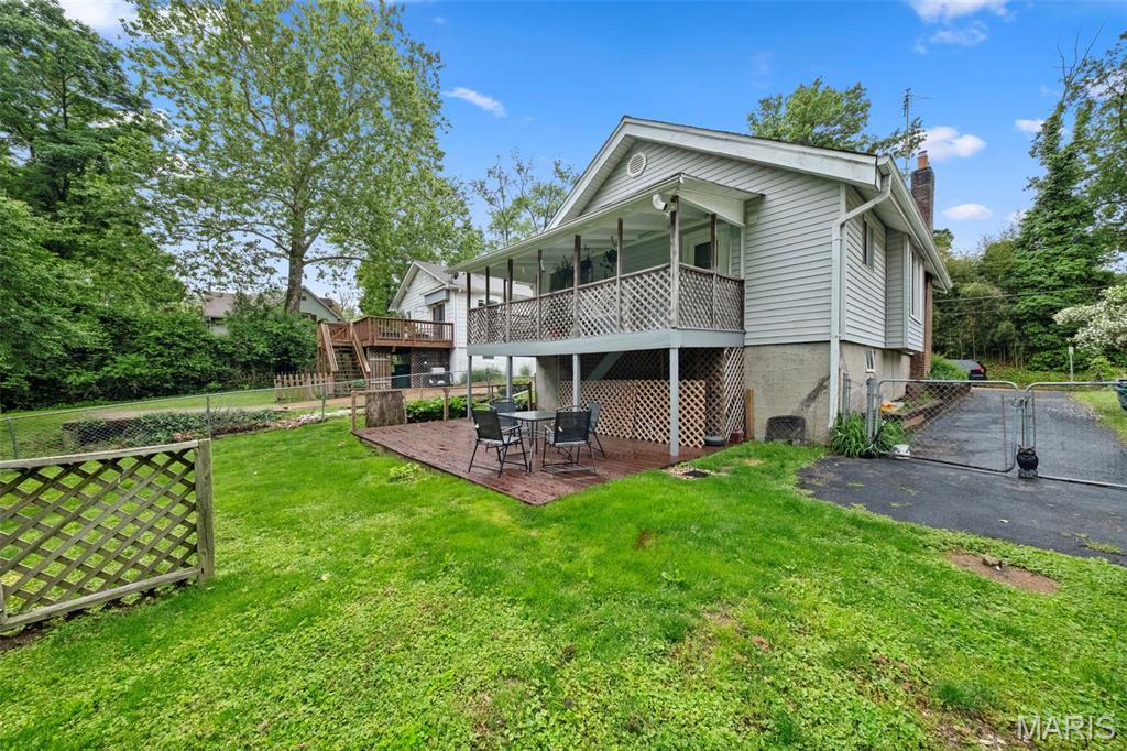 1035 Tuxedo Boulevard
