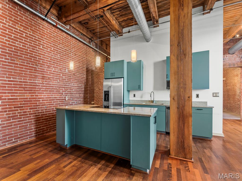 721 N 17th Street Unit: 203