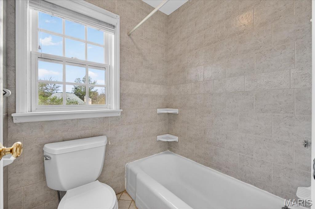 1 Glenkirk Lane