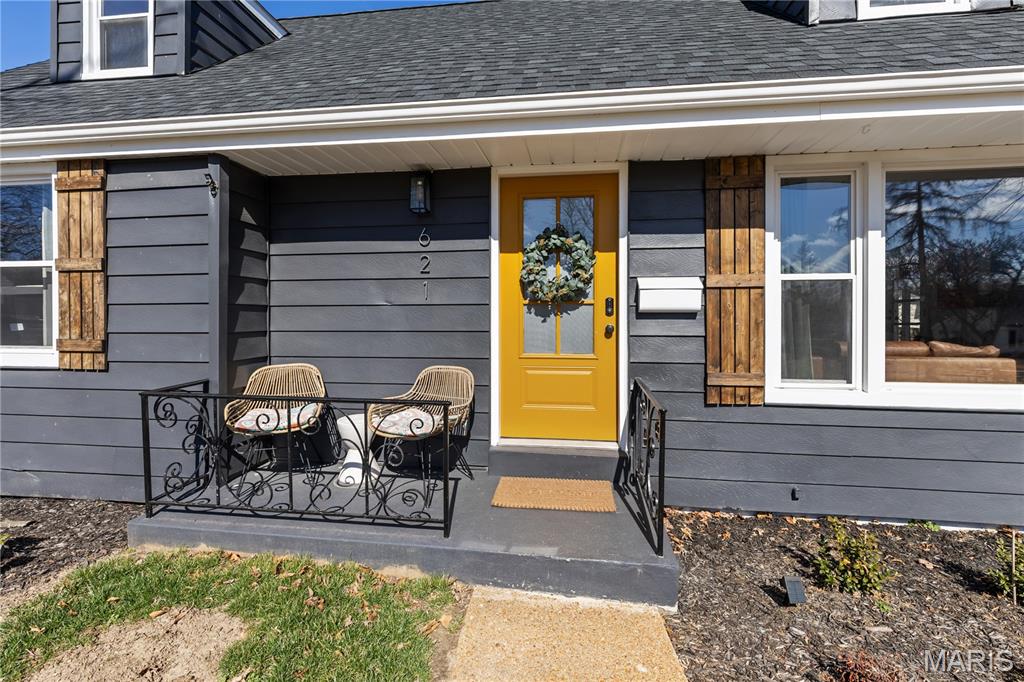 621 Meadowridge Lane