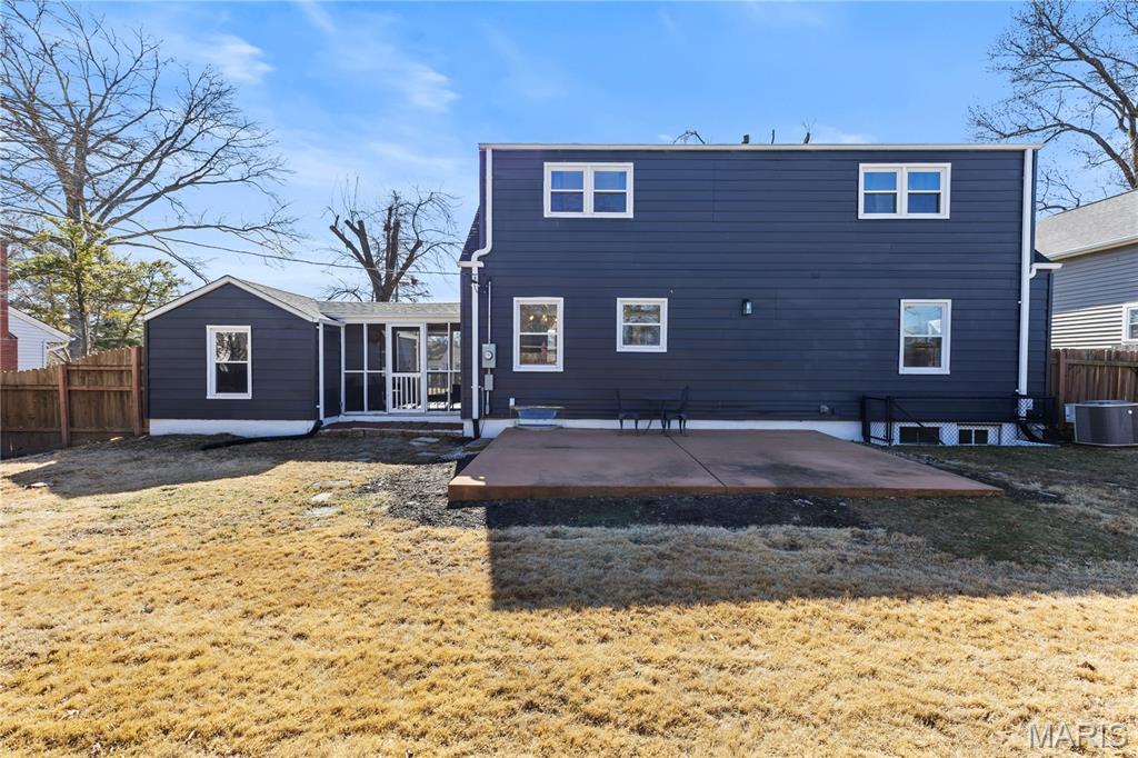621 Meadowridge Lane