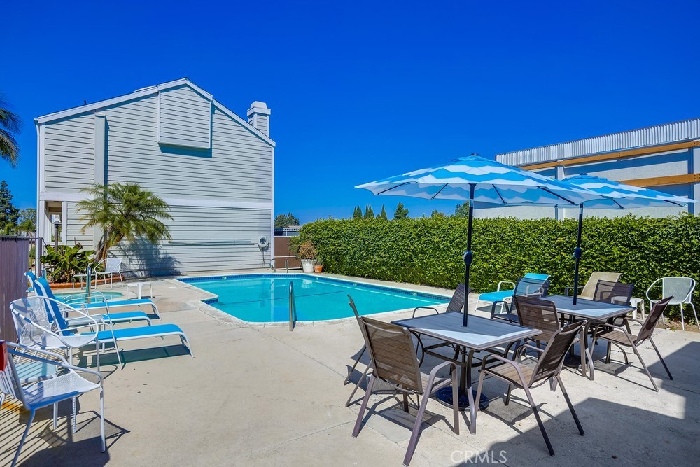 260 Victoria Street 6