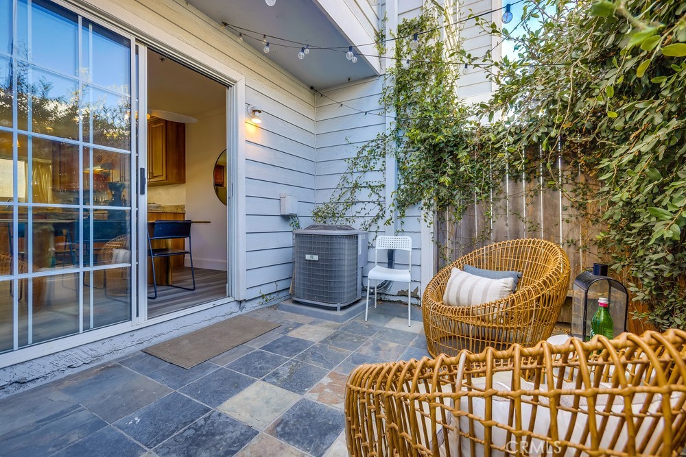 260 Victoria Street 6