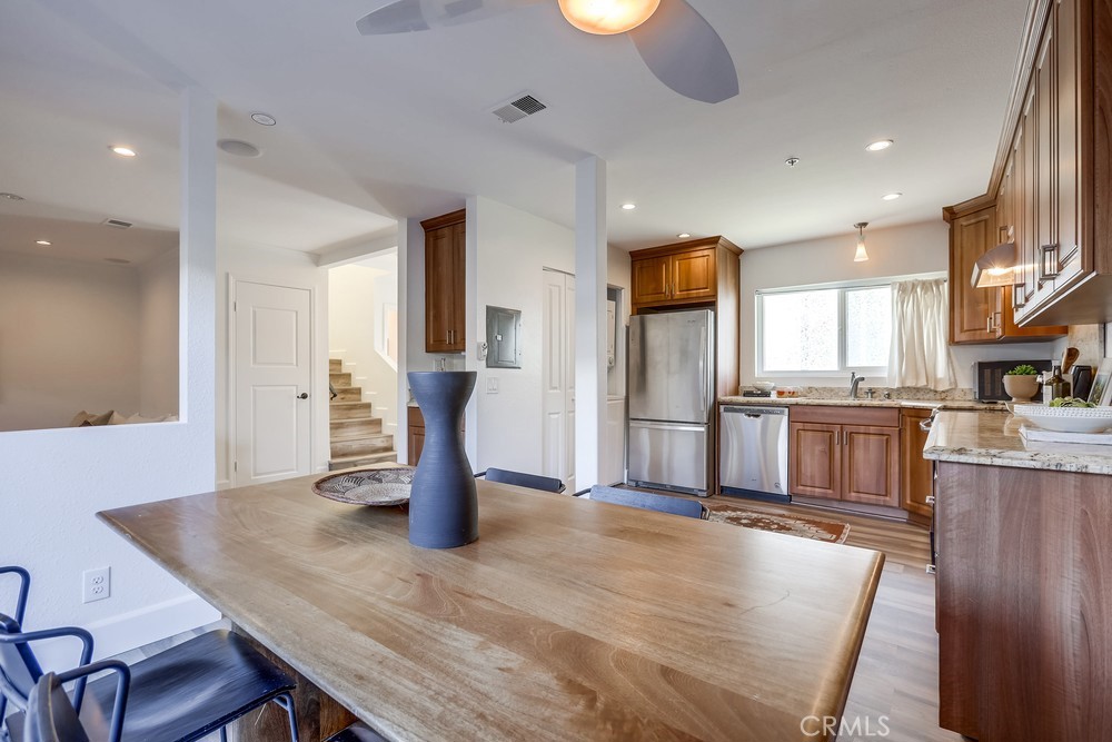 260 Victoria Street 6