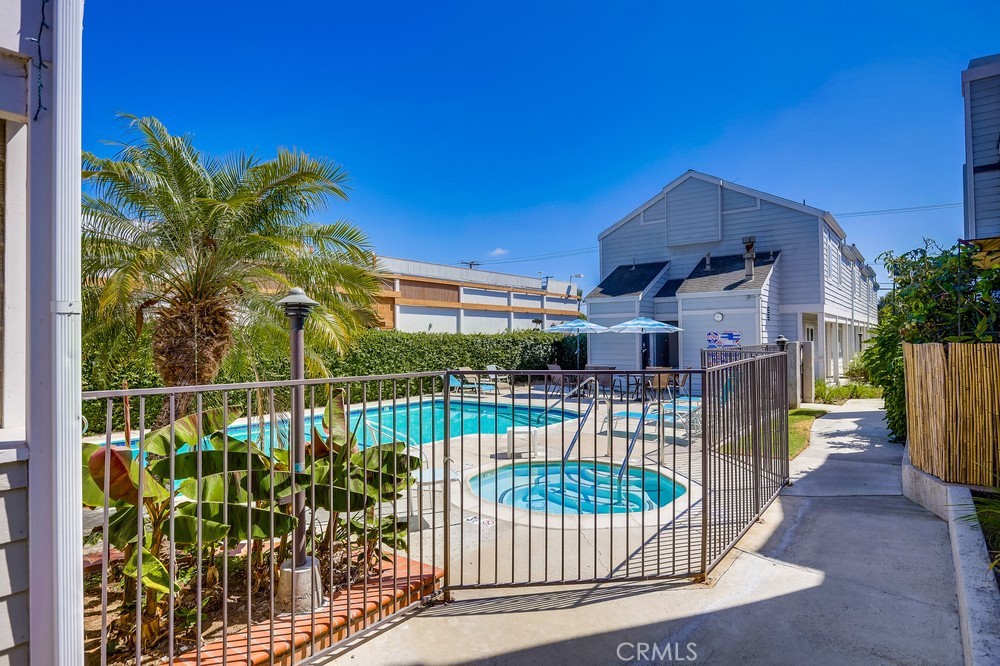 260 Victoria Street 6