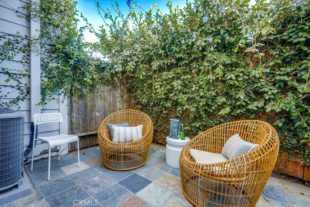 260 Victoria Street 6