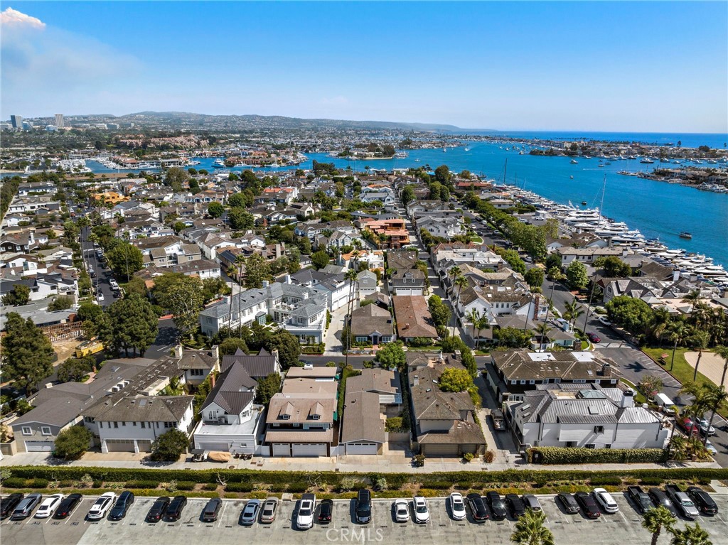 2441 Crestview Drive