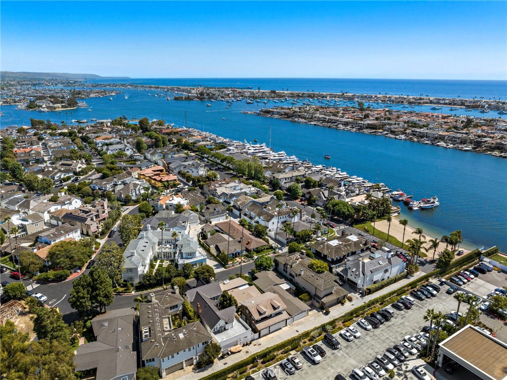 2441 Crestview Drive