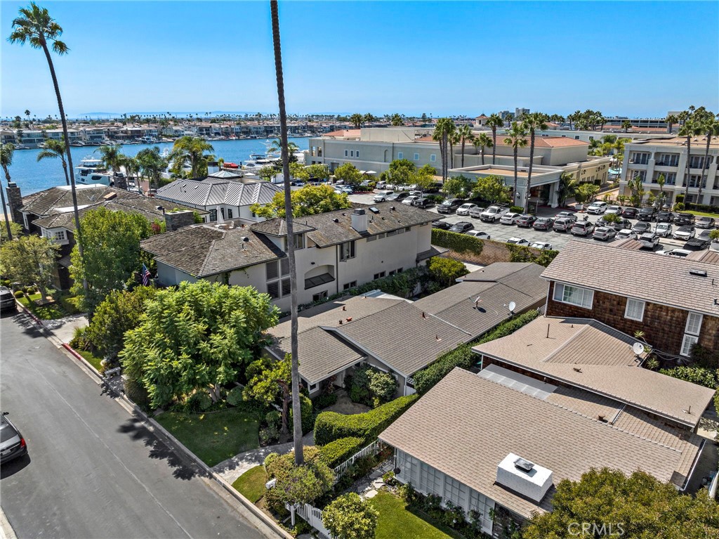 2441 Crestview Drive