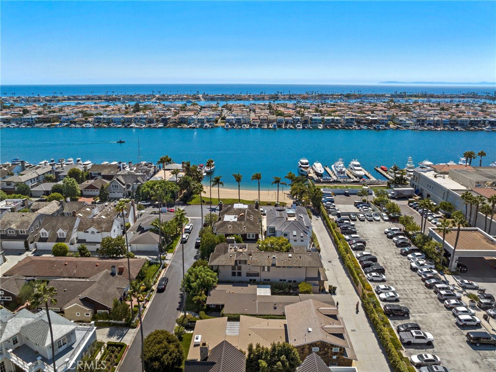 2441 Crestview Drive