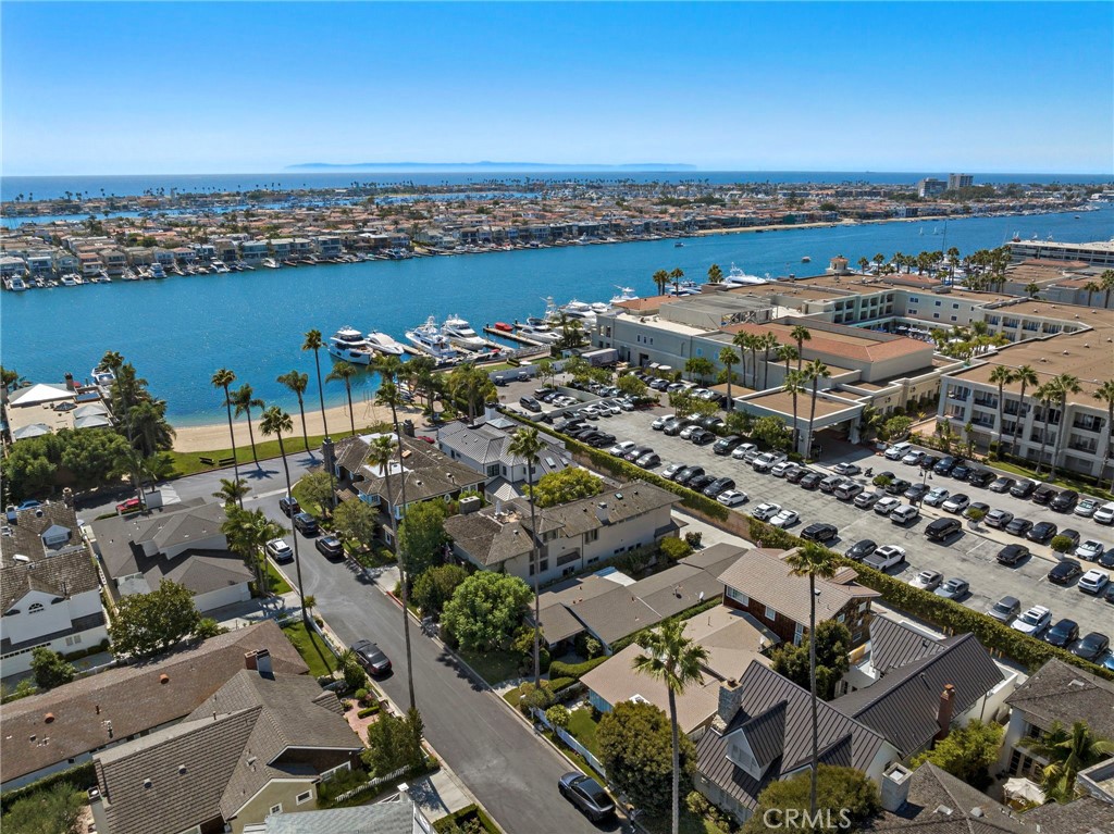 2441 Crestview Drive