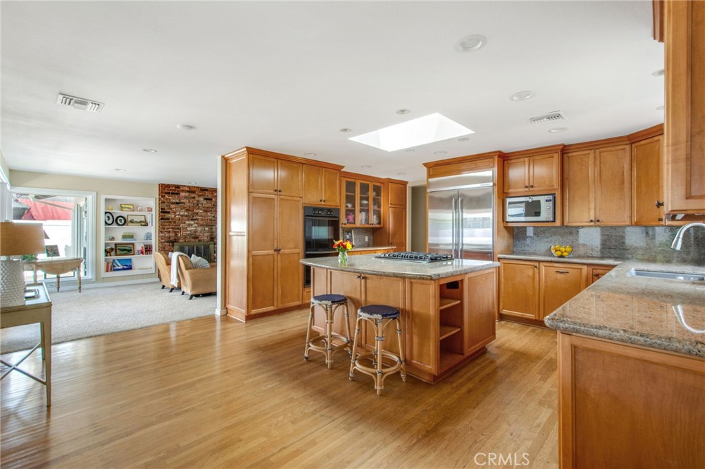 1951 Aliso Avenue