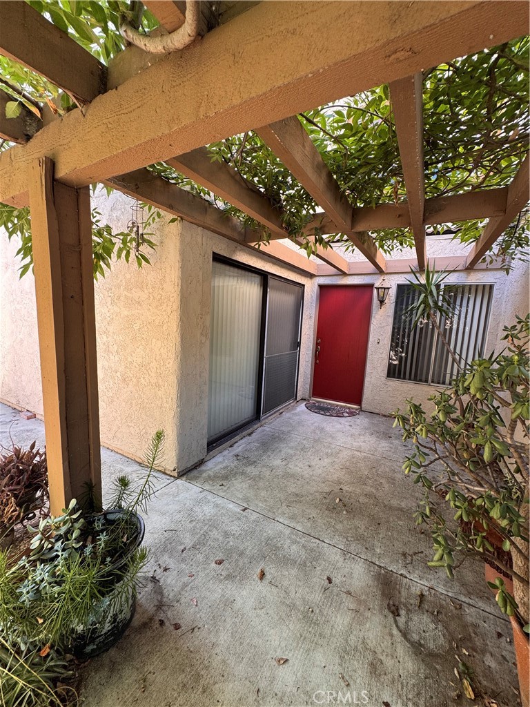 2708 Via Colina