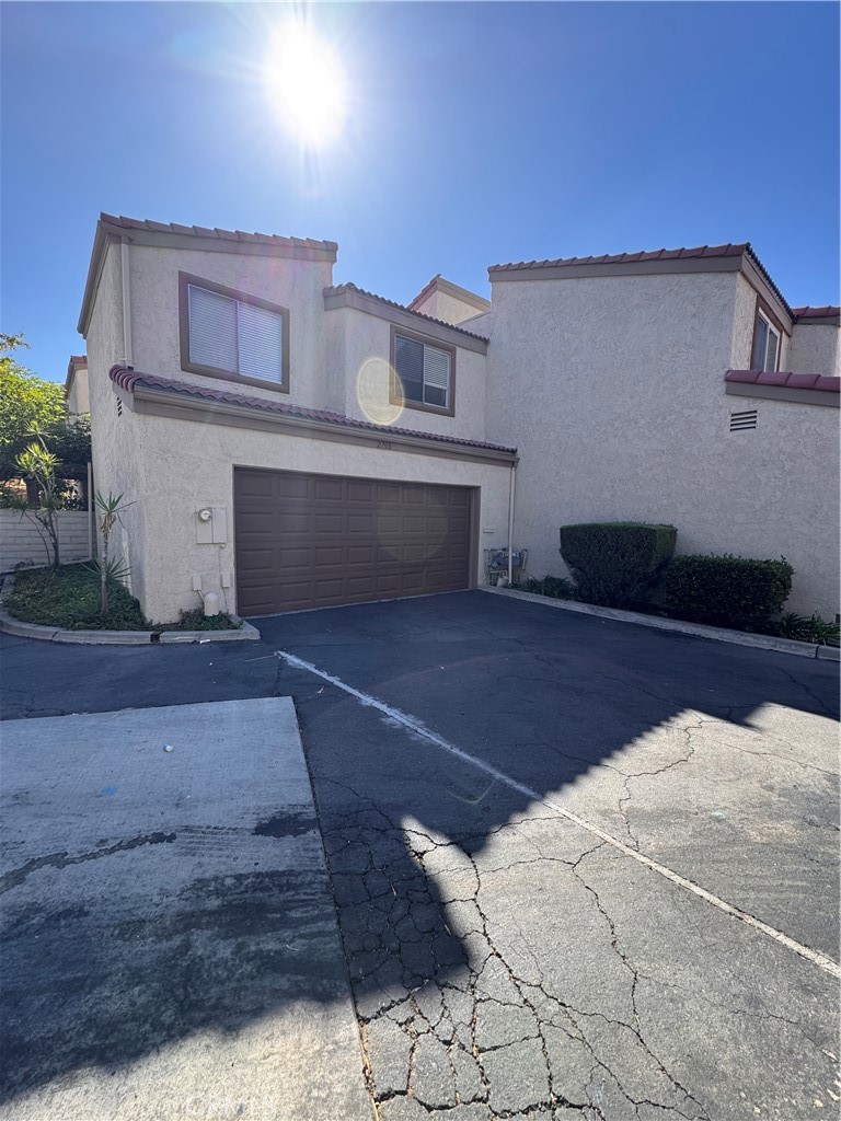 2708 Via Colina