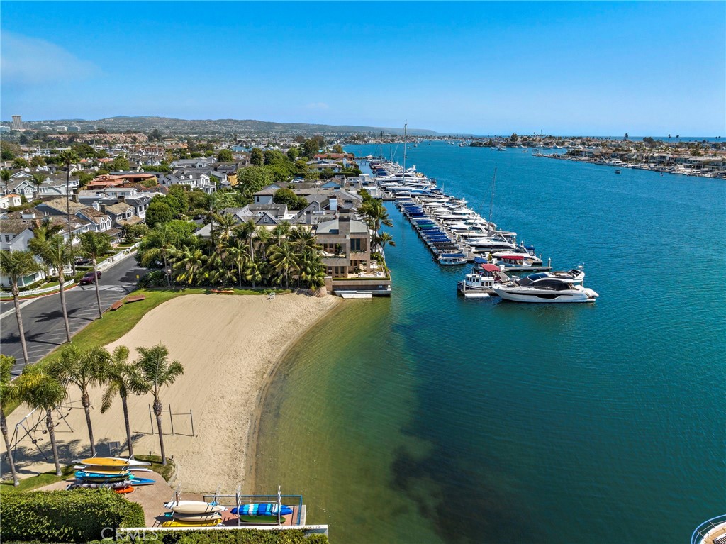 2431 Bayshore Drive