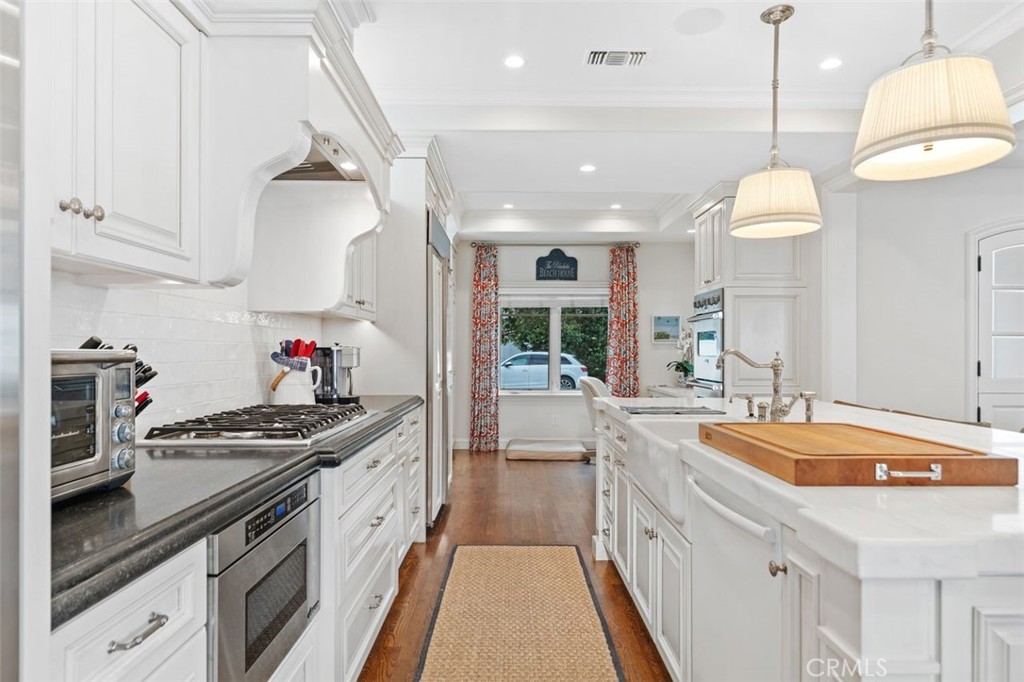 2431 Bayshore Drive
