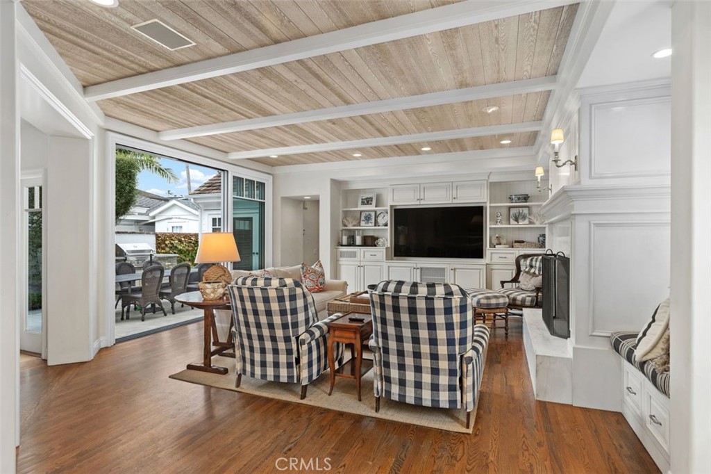 2431 Bayshore Drive