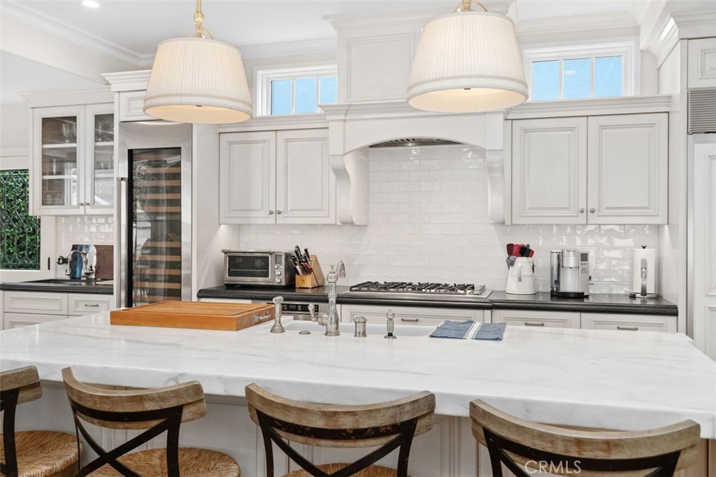 2431 Bayshore Drive