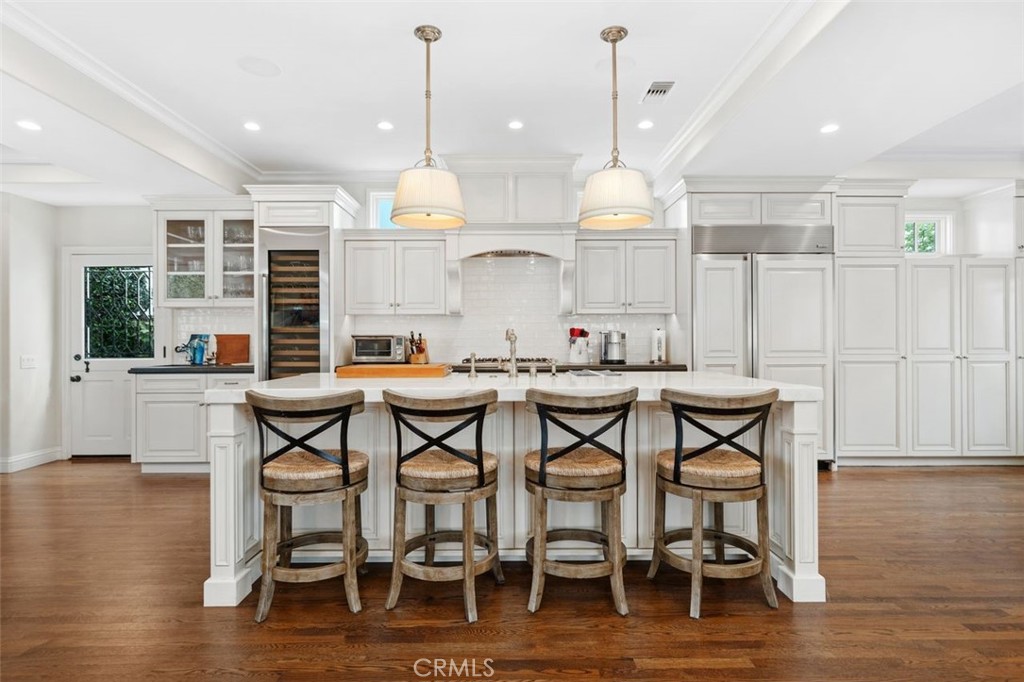 2431 Bayshore Drive