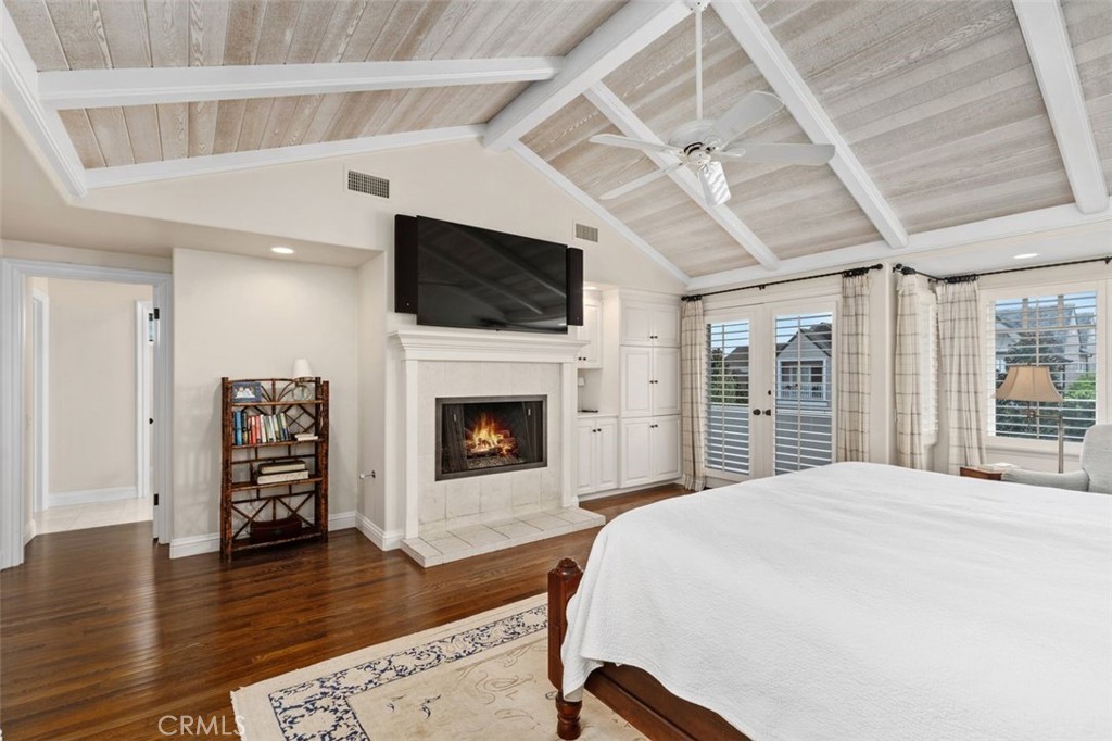 2431 Bayshore Drive