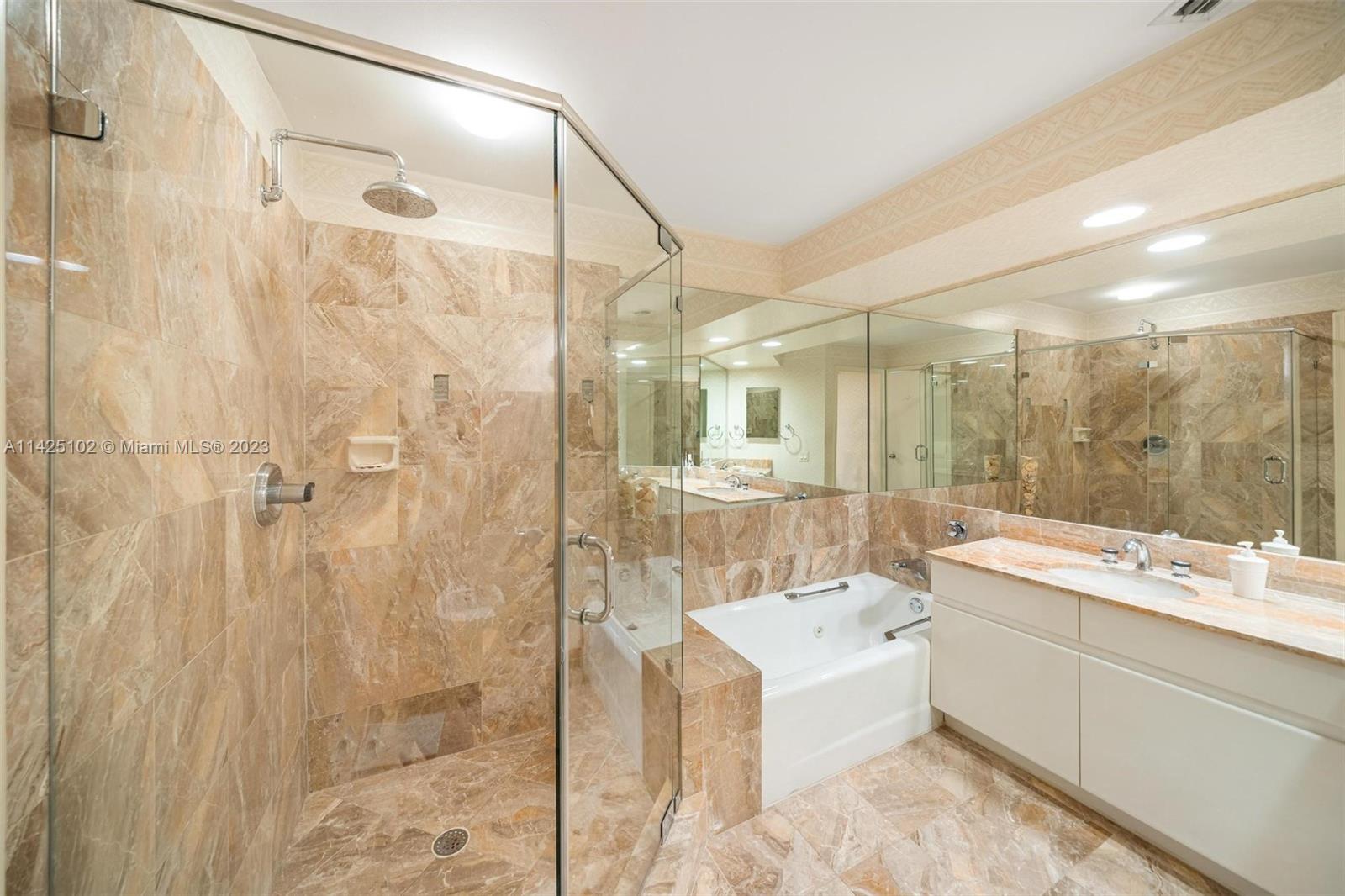 888 Brickell Key Dr # 1809