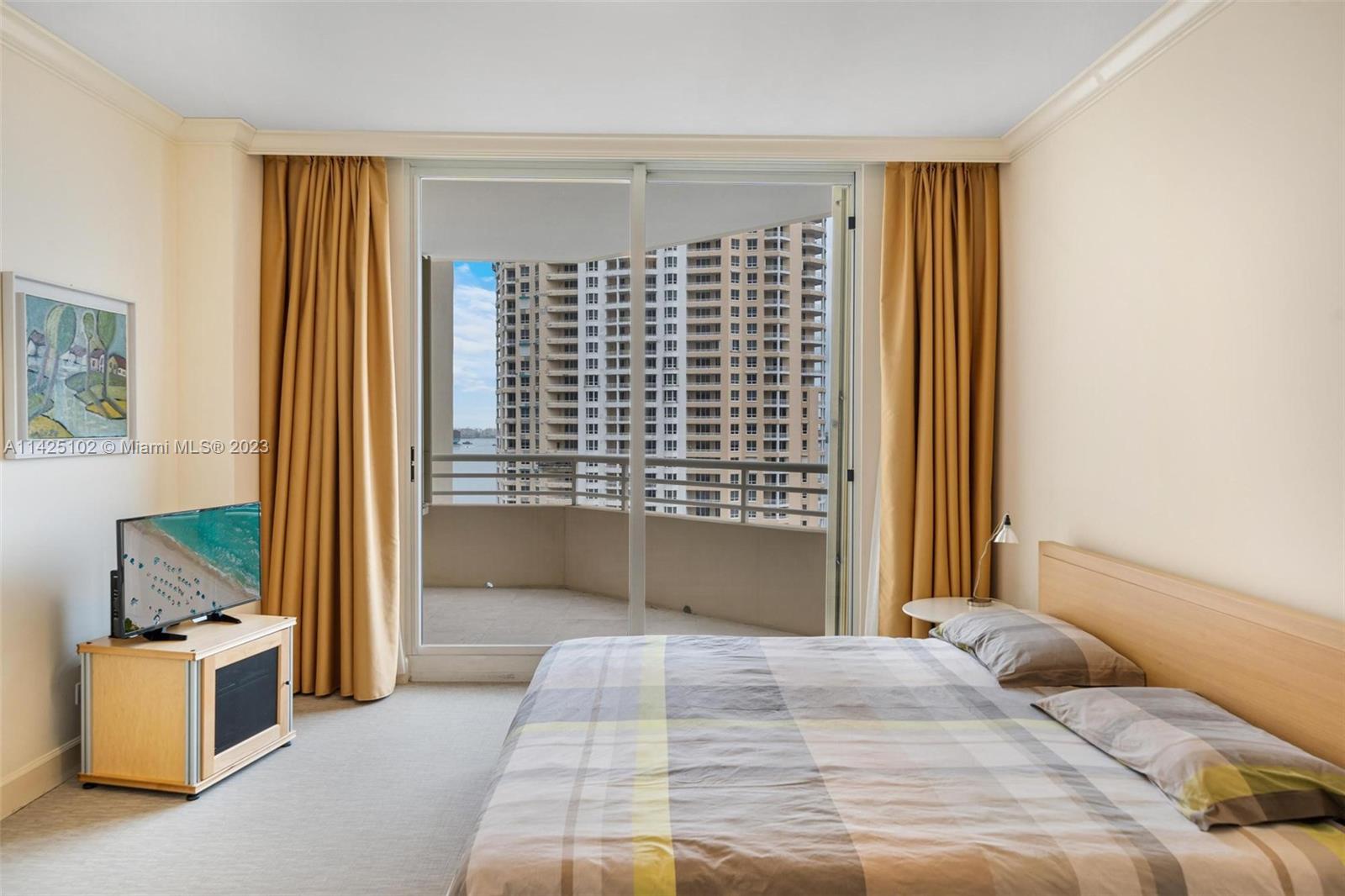 888 Brickell Key Dr # 1809