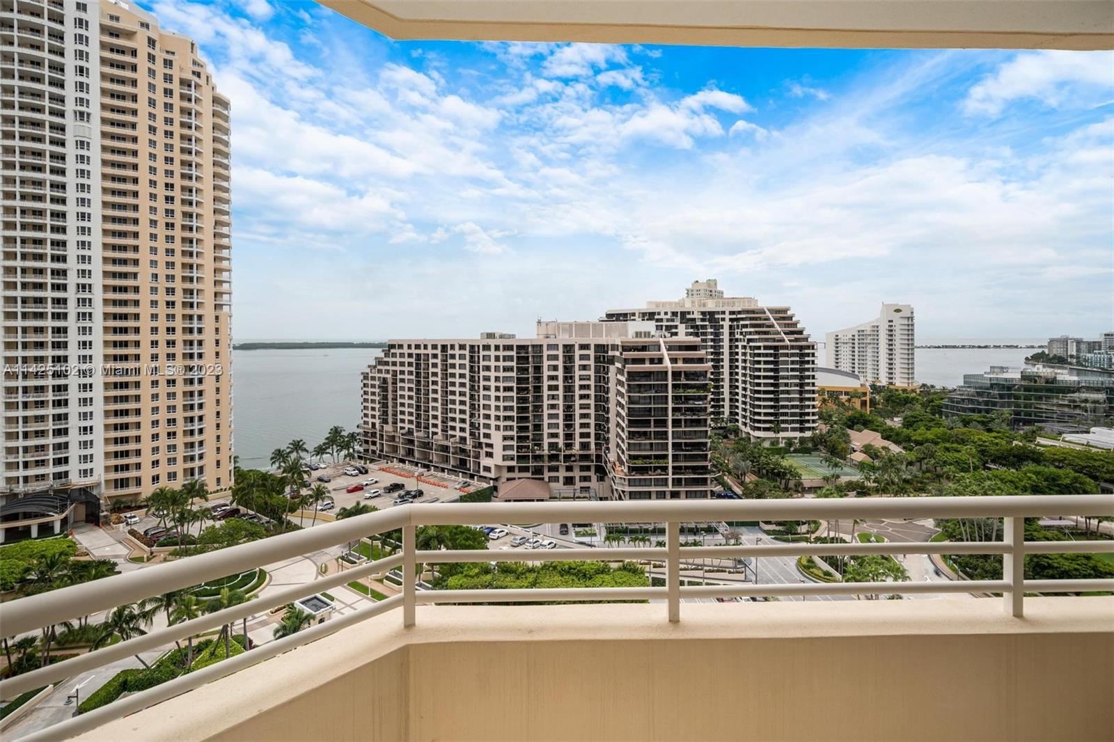 888 Brickell Key Dr # 1809