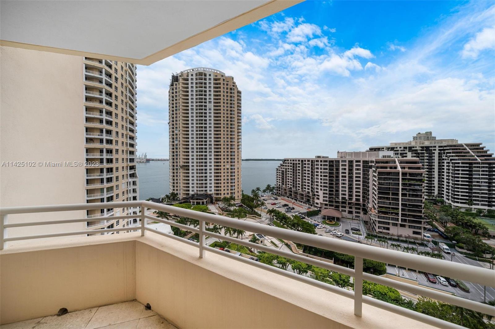 888 Brickell Key Dr # 1809