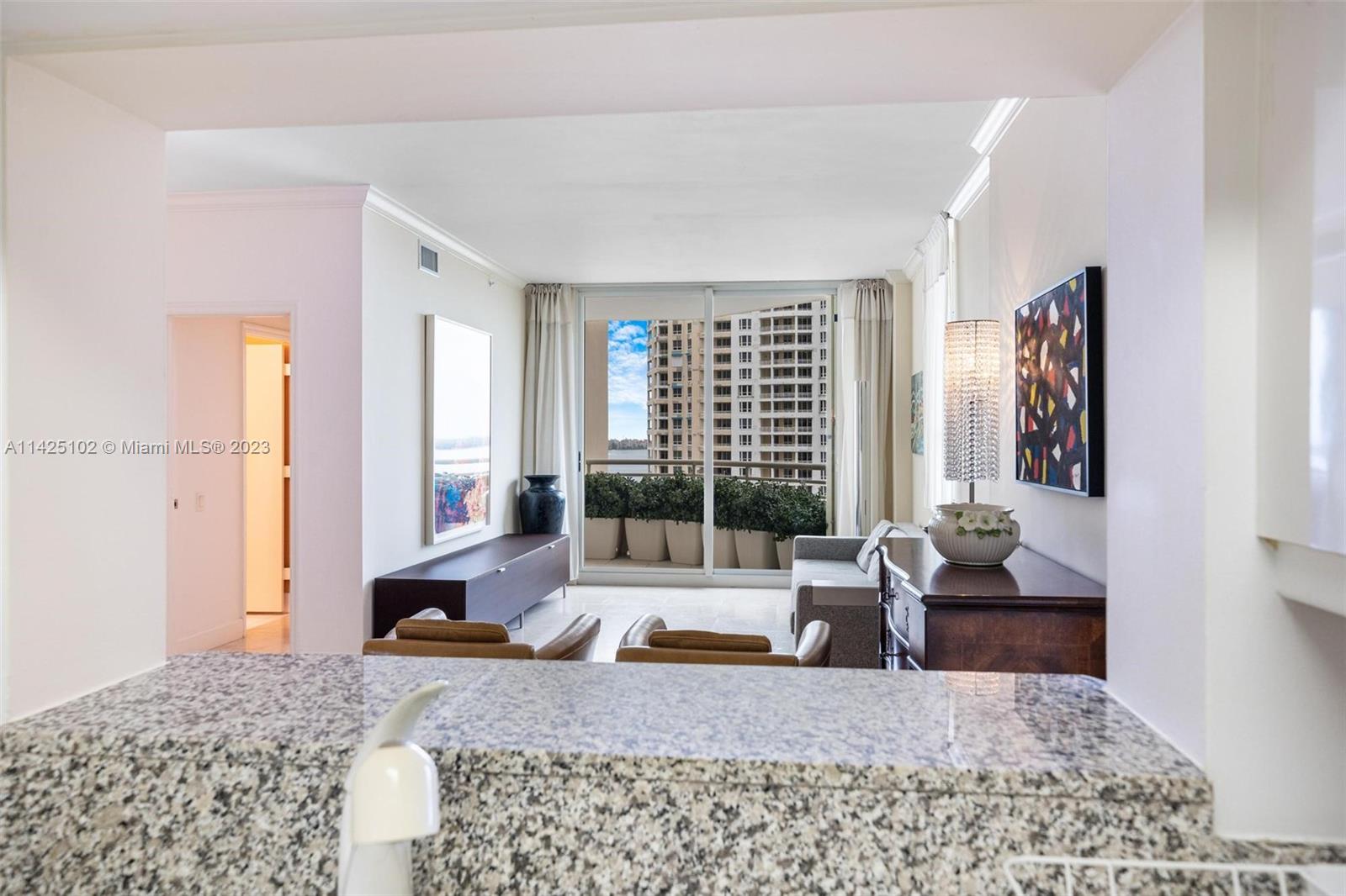 888 Brickell Key Dr # 1809