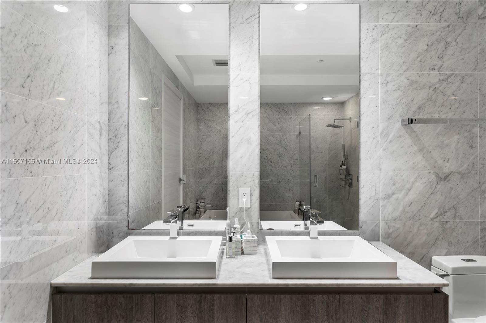 801 S Miami Ave Unit: 2704