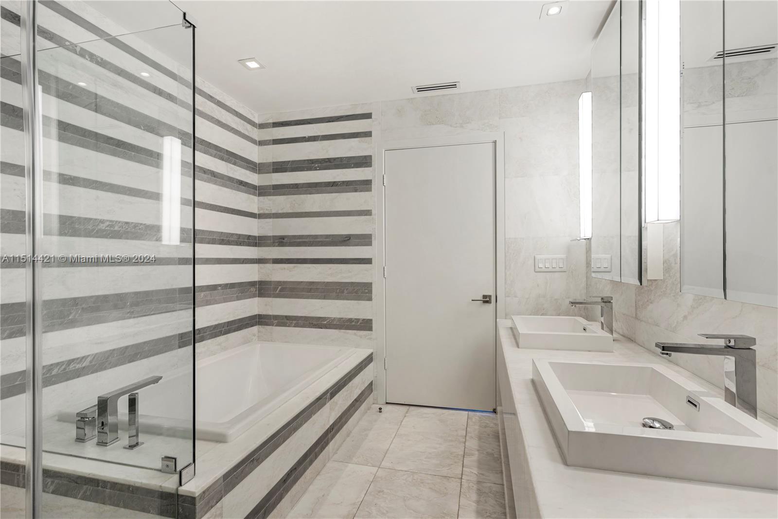 801 S Pointe Dr # 202