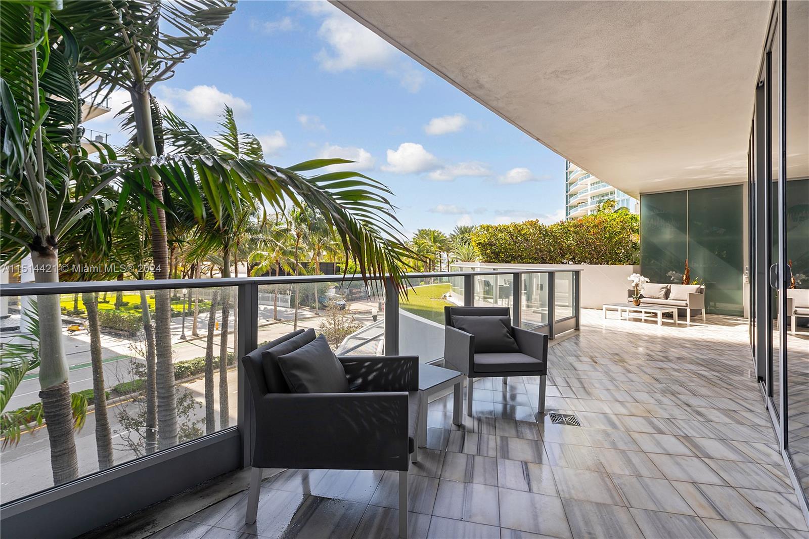 801 S Pointe Dr # 202