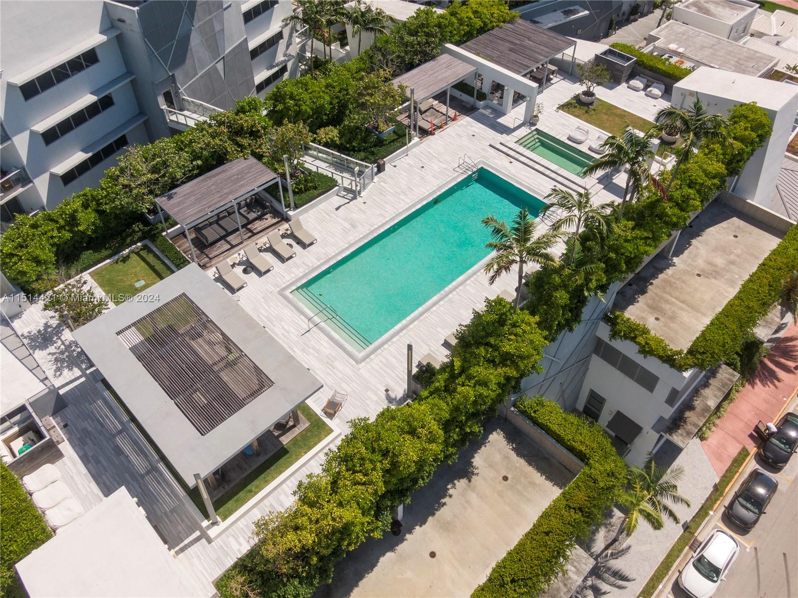 801 S Pointe Dr # 202