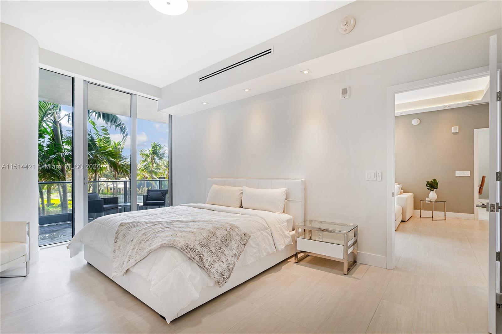 801 S Pointe Dr # 202