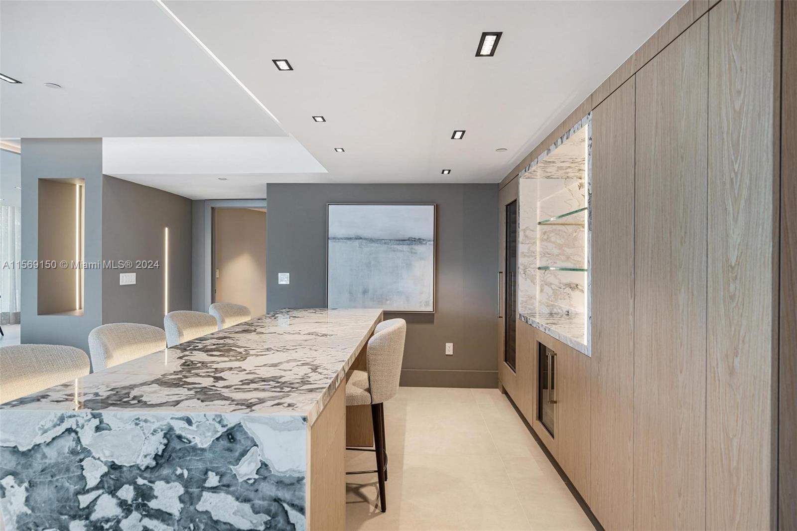 1000 S Pointe Dr # 301