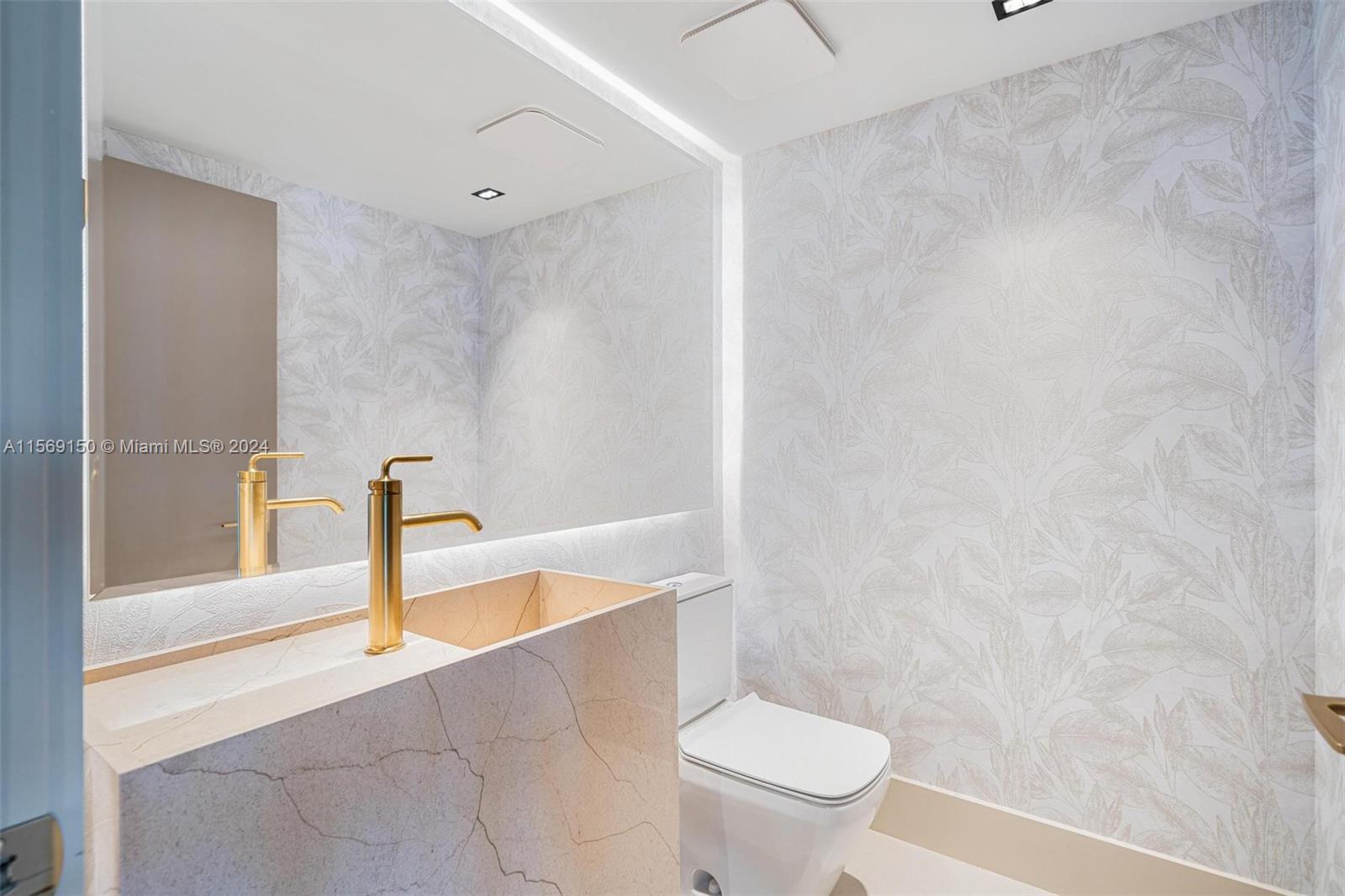 1000 S Pointe Dr # 301