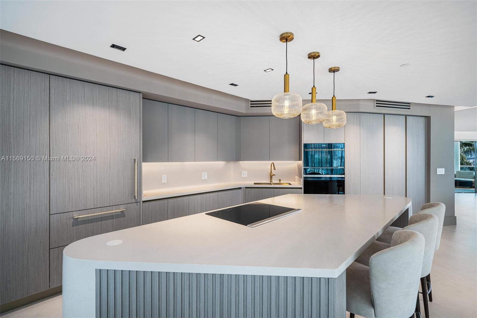 1000 S Pointe Dr # 301