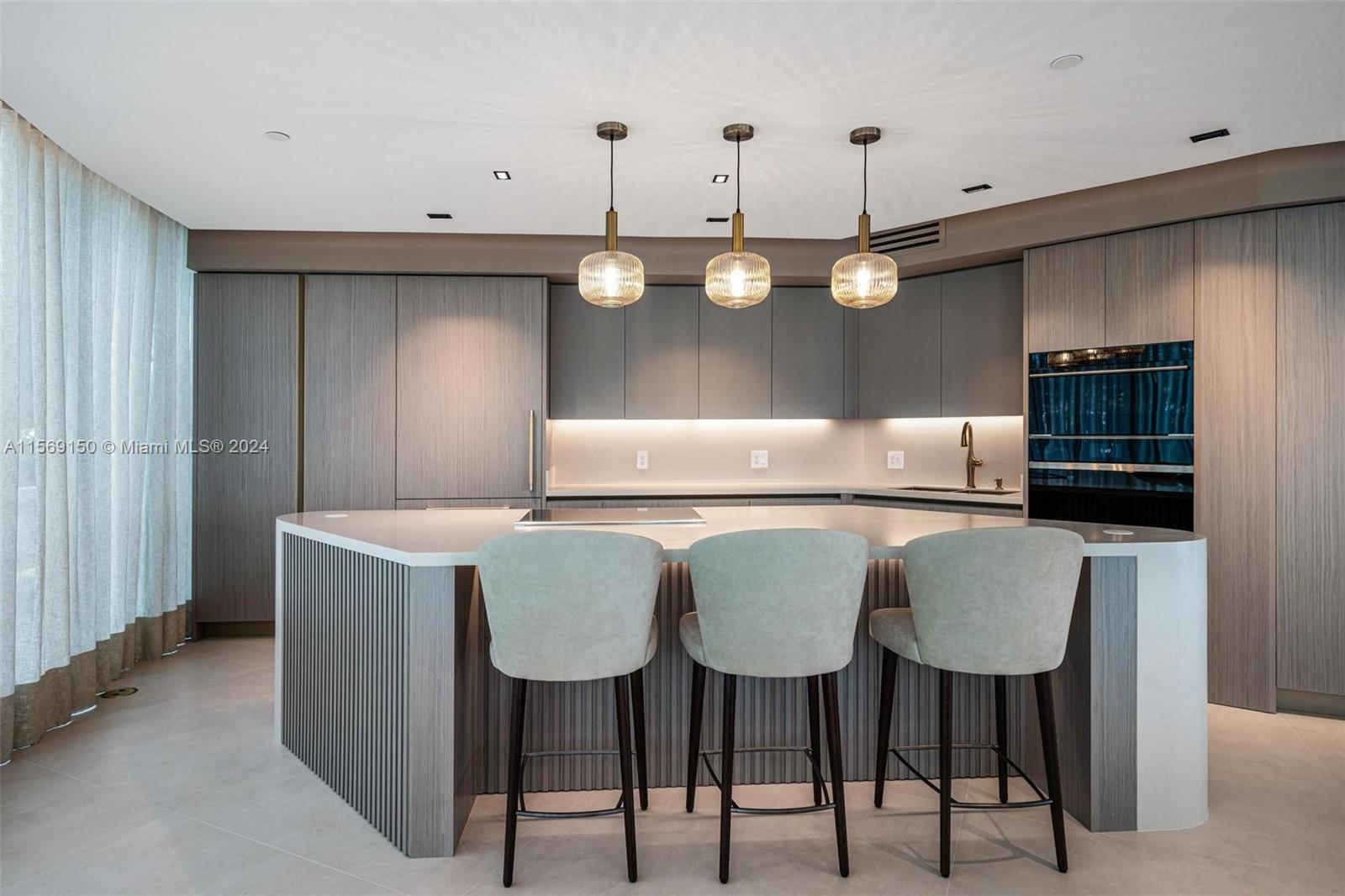 1000 S Pointe Dr # 301