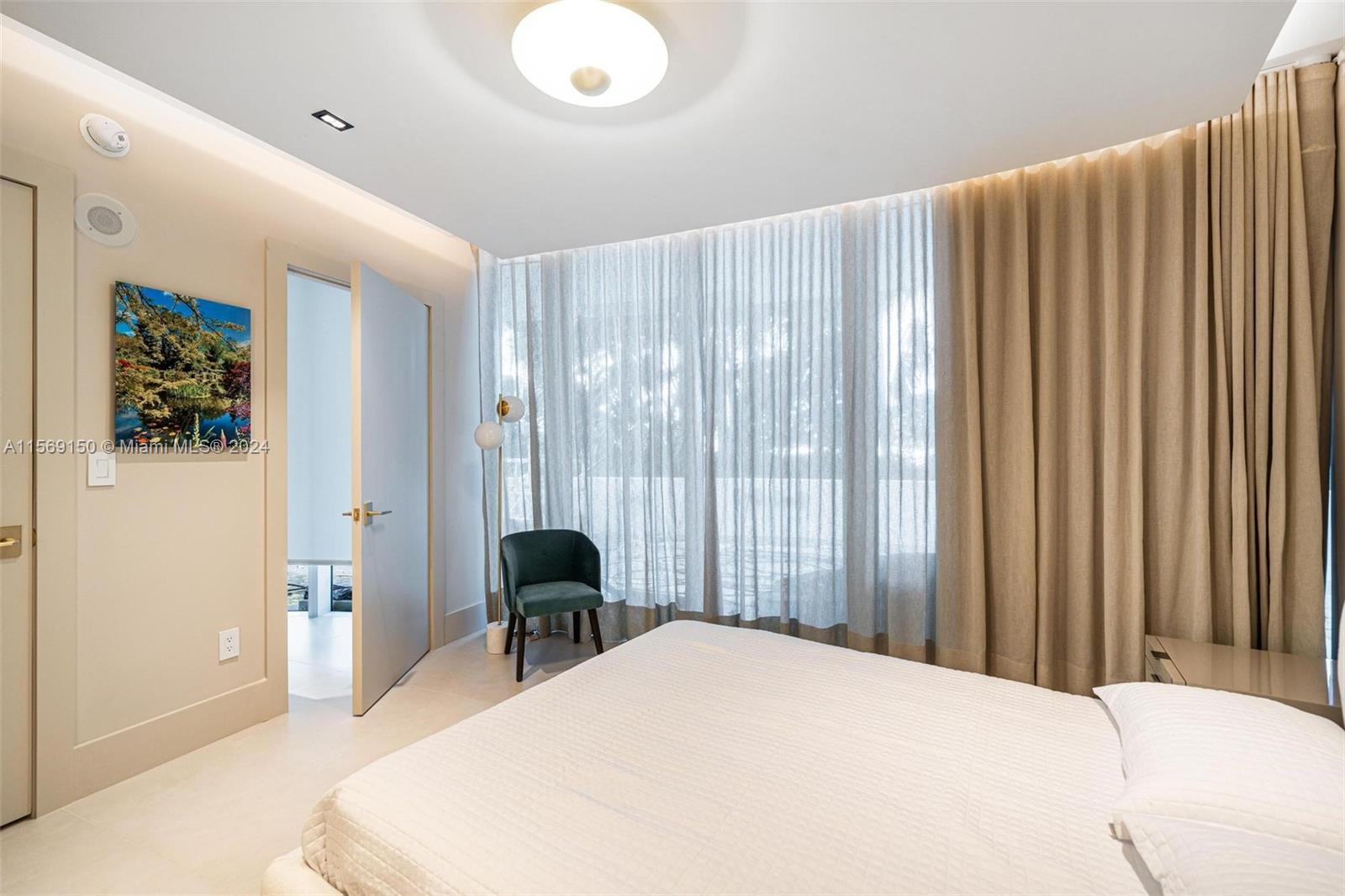 1000 S Pointe Dr # 301