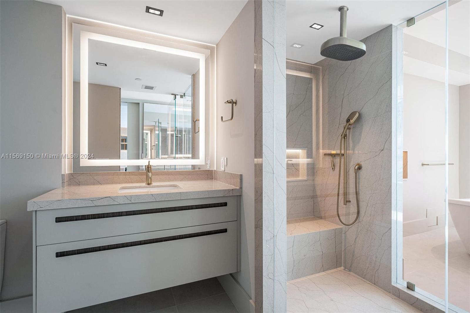 1000 S Pointe Dr # 301