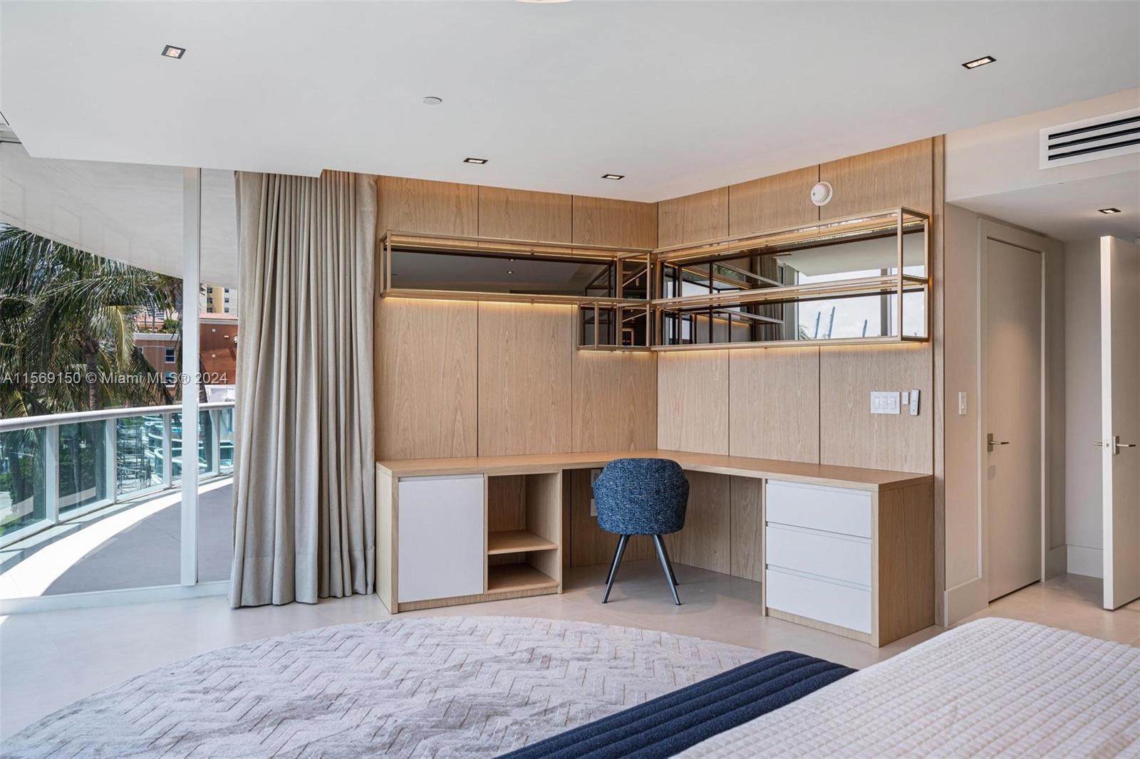 1000 S Pointe Dr # 301